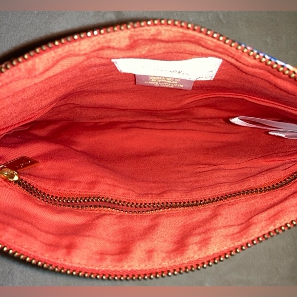 NEW Stunning tropical themed flamingo clutch bag by designer Camilla - Picture 3 of 3